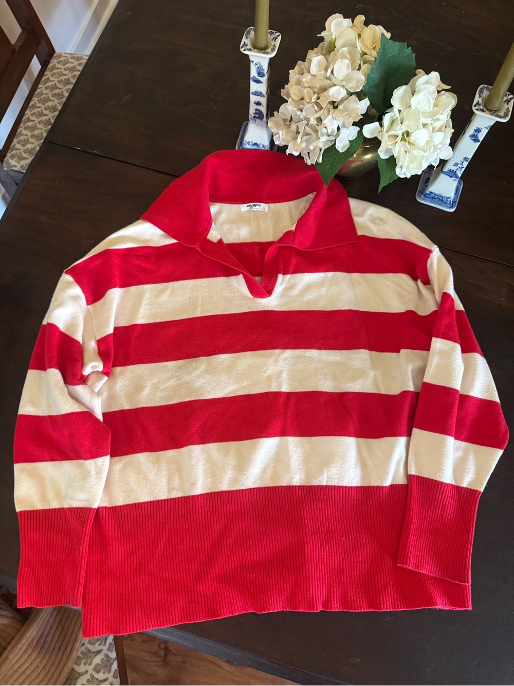 zeagoo Red and Cream Striped V‑Neck Sweater